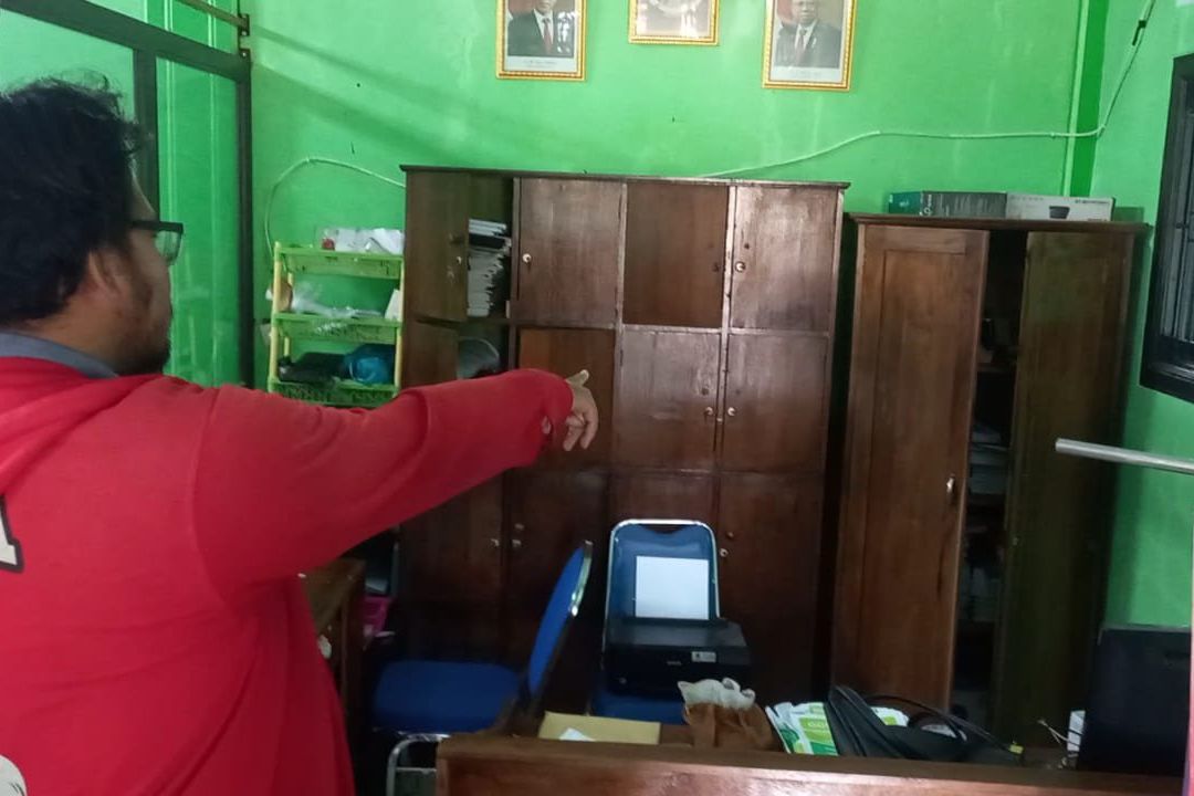 SMP di Mojokeryo Diobok-obok Kawanan Pencuri, Pelaku Gondol Tiga Laptop Berisikan Data BOS