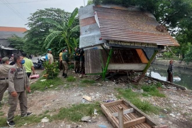 Sungai Kali Tebu Bakal Jadi Destinasi Wisata Air, Satpol PP Tertibkan Bangli