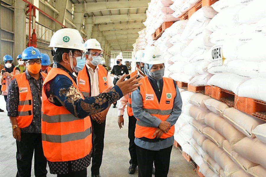 Pupuk di Jatim Dikeluhkan Langkah, Pemprov Klaim Stok Masih Cukup