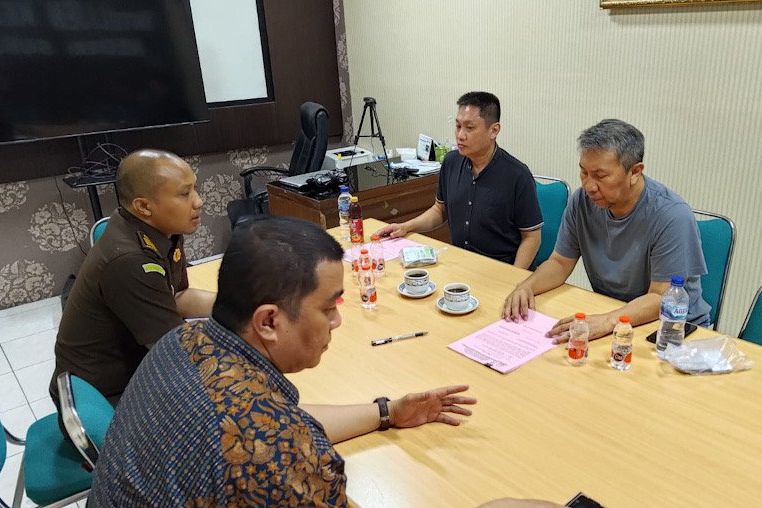 Dua Bos Sipoa Terpidana Penipuan dan Penggelapan Dieksekusi Kejati Jatim