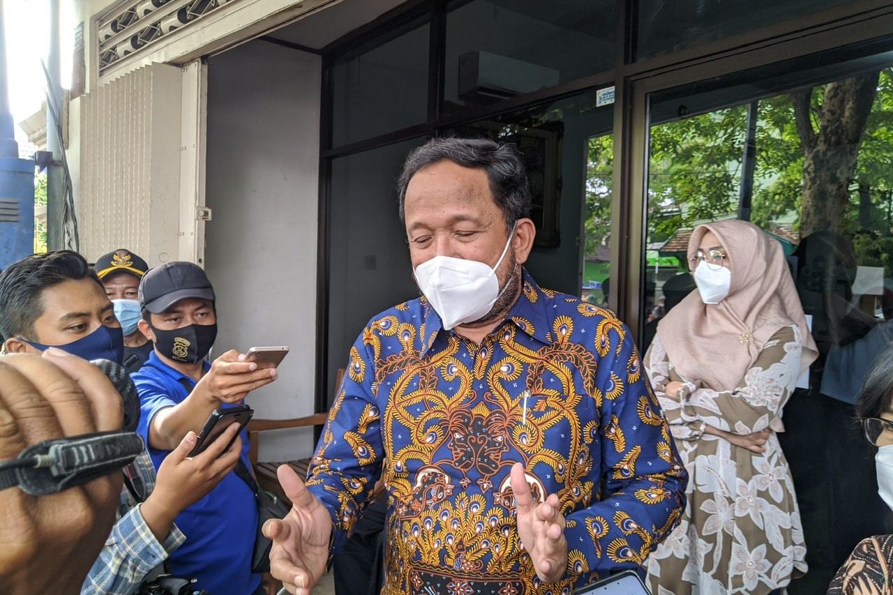 Di Tengah Pandemi, Ipong Daftarkan Program Janji Politiknya ke Notaris