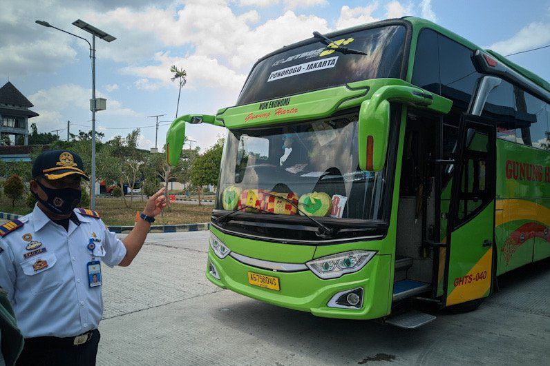 Solar Langka, Banyak Bus Terlambat Masuk ke Terminal Tujuan