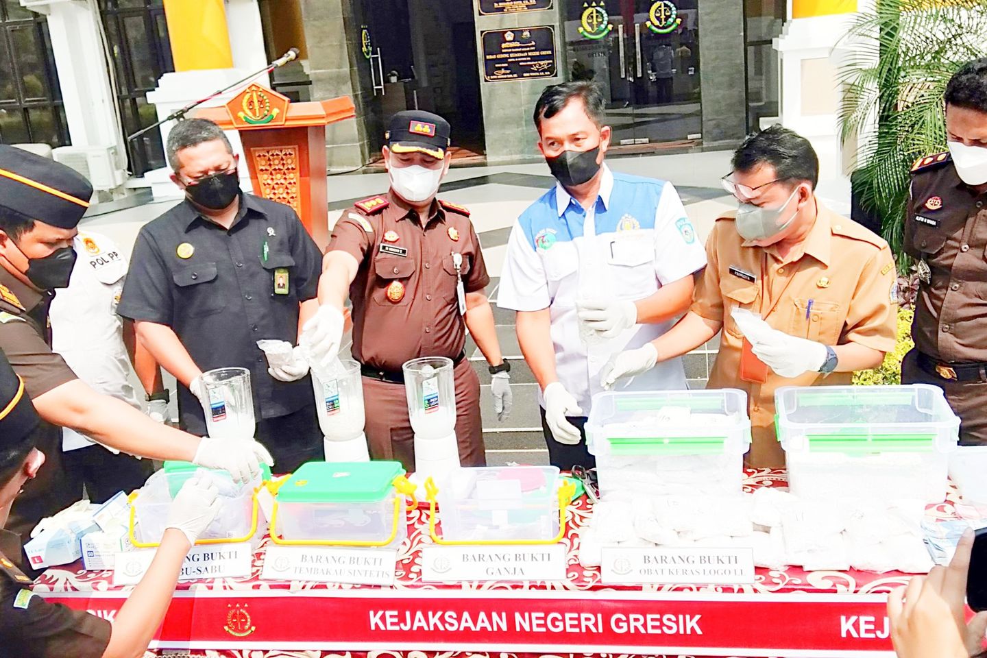 Kejari Gresik Musnakan Barang Bukti Narkoba Senilai Rp 546 Juta