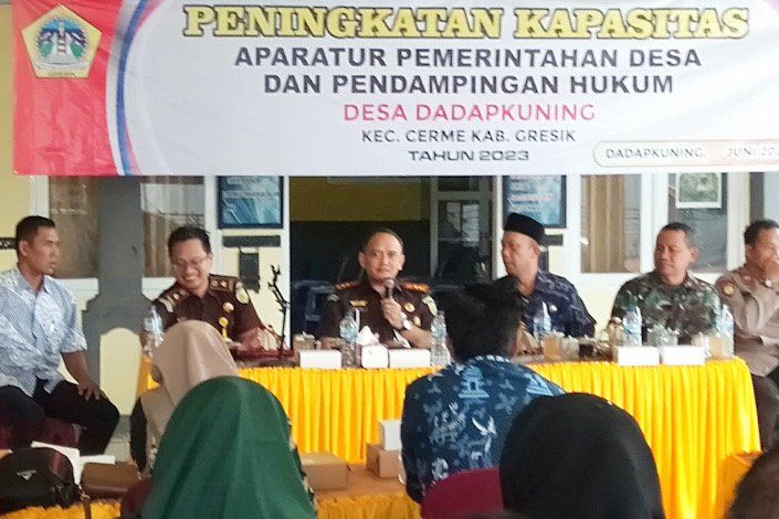 Kejari Gresik Beri Penguatan Kapasitas Kelola Dana Desa, Lewat Penerangan Hukum