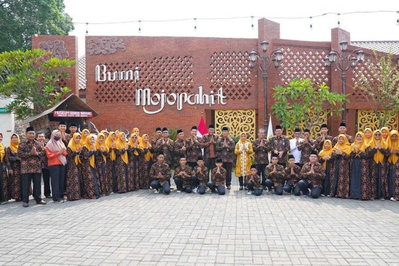 Berangkatkan 30 Kafilan MTQ XXX Jatim 2023, Ini Pesan Ning Ita