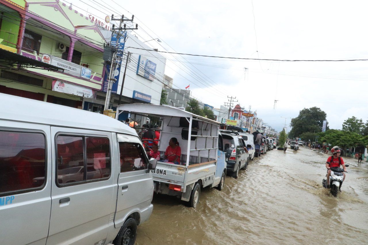 Banjir Masih Rendam Sentani, 4.157 Jiwa Mengungsi