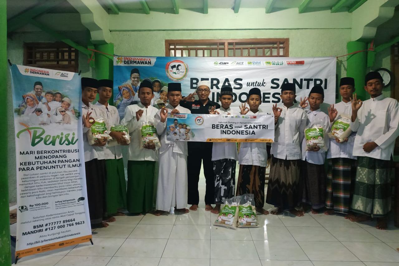 Melongok Pesantren Kemanusiaan SPMAA Lamongan dengan Program BERISI