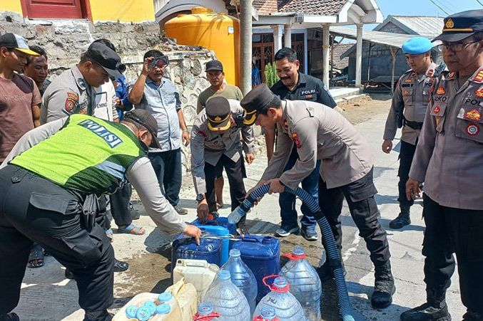 Warga 2 Dusun di Mojokerto Kekurangan Air Bersih
