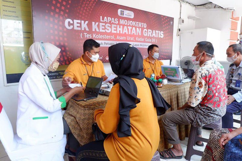 Antisipasi Penyebaran Covid-19 Lingkungan Lapas Mojokerto, 50 Pembesuk di Cek Kesehatan