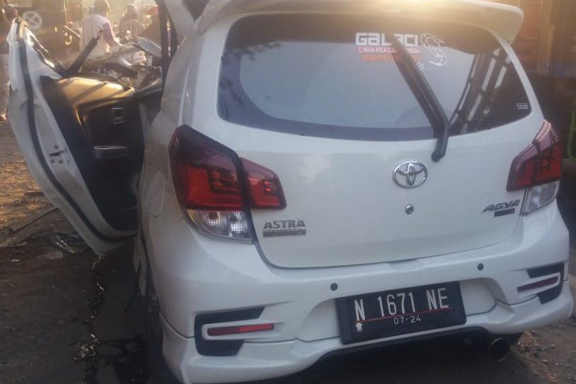 Ini Pengakuan Pengemudi Usai Hantam Truk Parkir