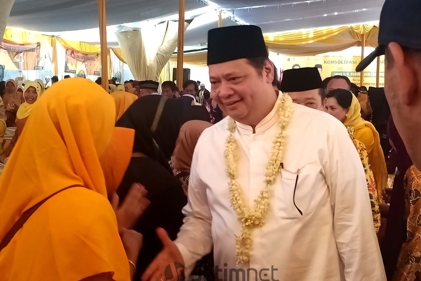 Airlangga Optimistis Kadernya Pasang Paslon Nomor Urut 01