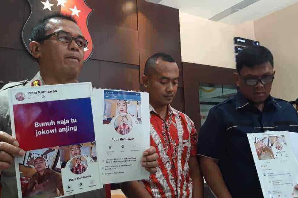 Guru Honorer Tebar Ancaman kepada Jokowi