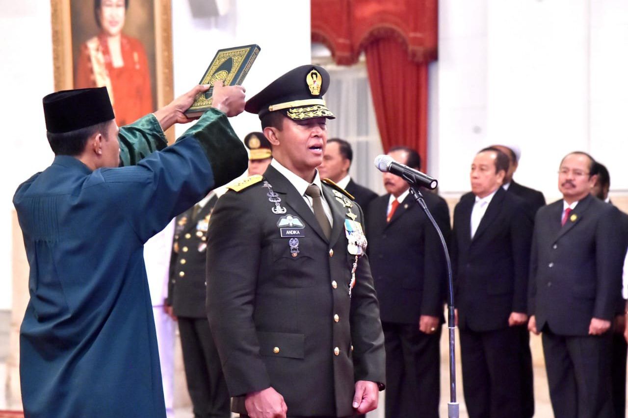 Presiden Jokowi Lantik Andika Perkasa sebagai KSAD
