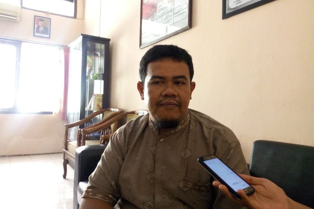 Empat Orang Datangi kantor KPUD Ponorogo
