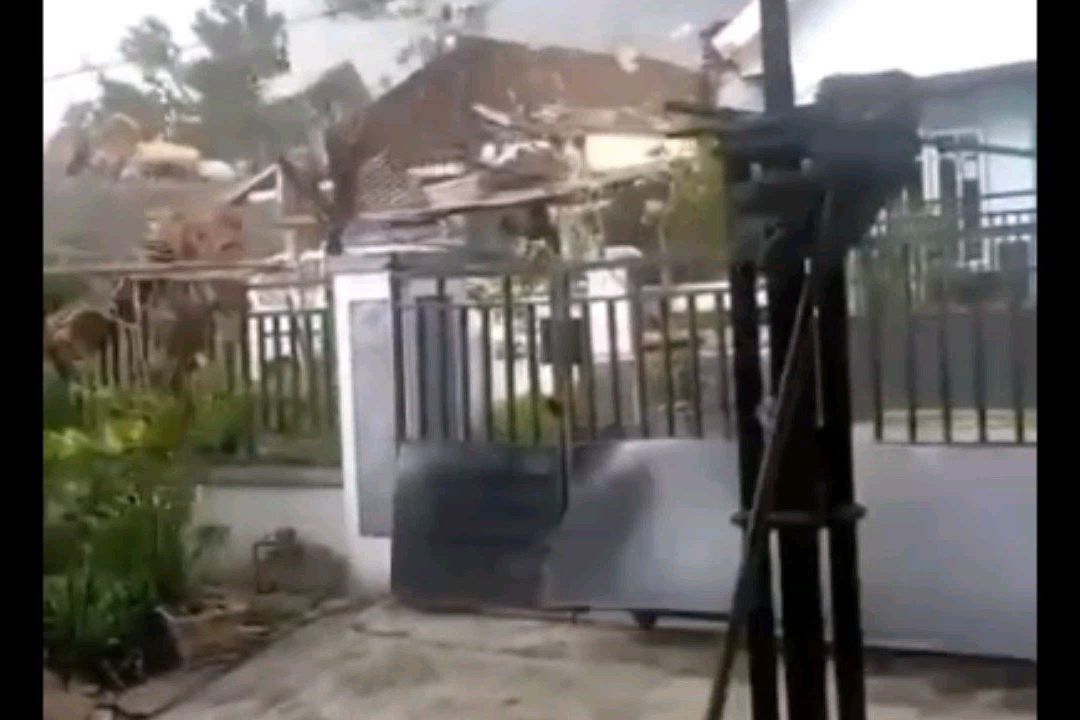 Angin Puting Beliung Terjang Empat Kecamatan di Probolinggo, Delapan Rumah Rusak