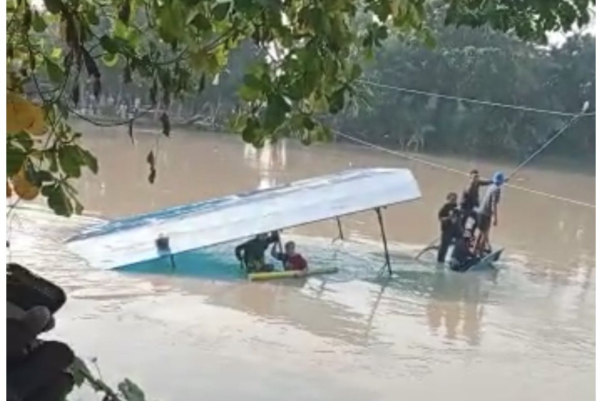 Perahu Tambang Tenggelam ada 12 Orang Penumpang, Berikut Namanya