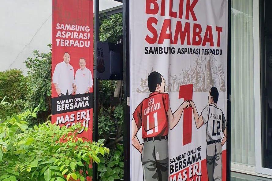 Warga Surabaya Salurkan Aspirasi ke Armuji lewat 'Bilik Sambat Online'