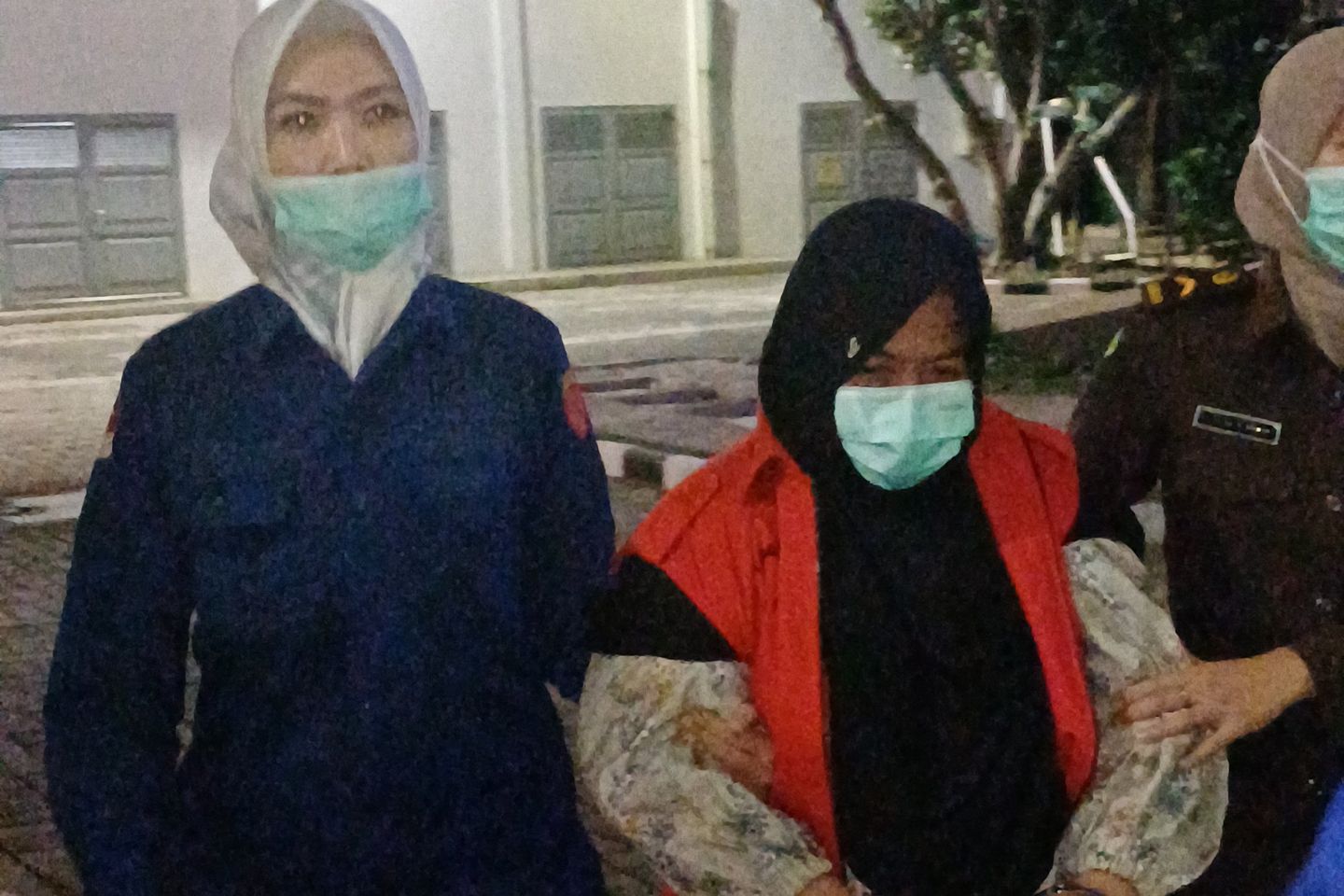Modus Koruptif Pengajuan KUR BNI Jember: Calon Debitur Difoto di Kandang Kambing