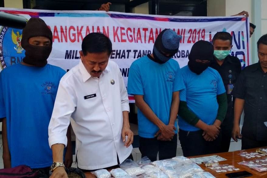 BNNK Surabaya Gagalkan Peredaran 24 Ribu Pil Koplo