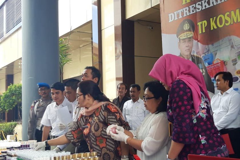 Ini yang Perlu Dilakukan untuk Memilih Produk Kosmetik