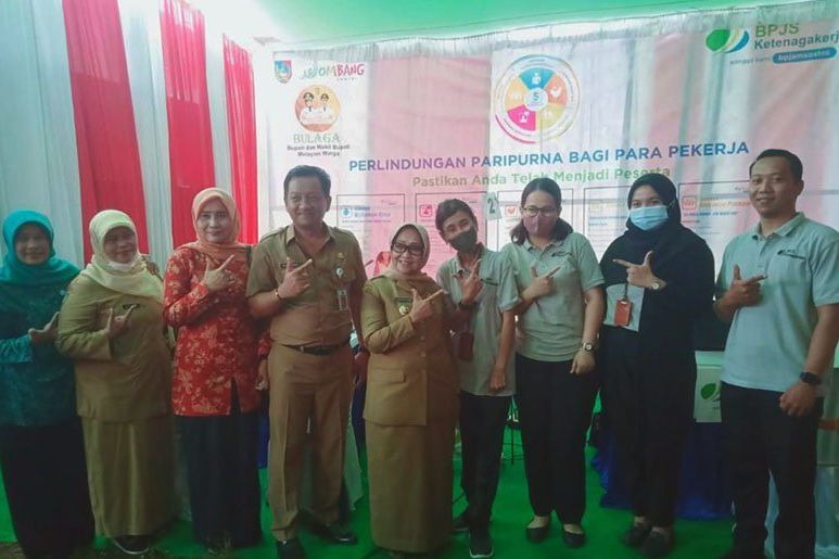 BPJS Ketenagakerjaan Jombang Lakukan Jemput Bola Layani Warga di Acara Bulaga