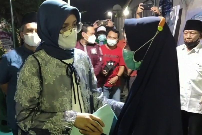 Datangi Rumah Korban KRI Nanggala, Bupati Probolinggo: Serda Eta Misnari Putra Terbaik Bangsa