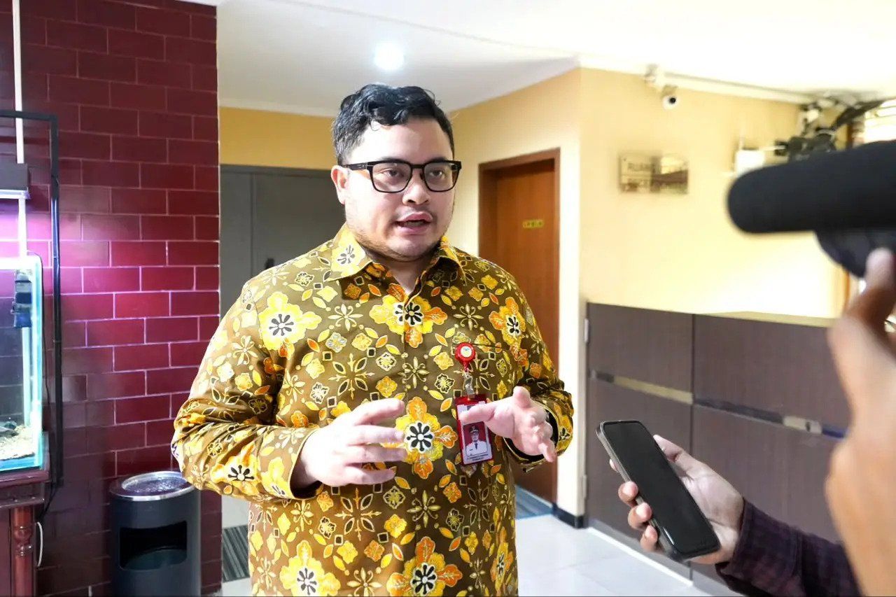 Atasi Banjir Luapan, Mas Dhito Bangun Kembali Jembatan Cerme