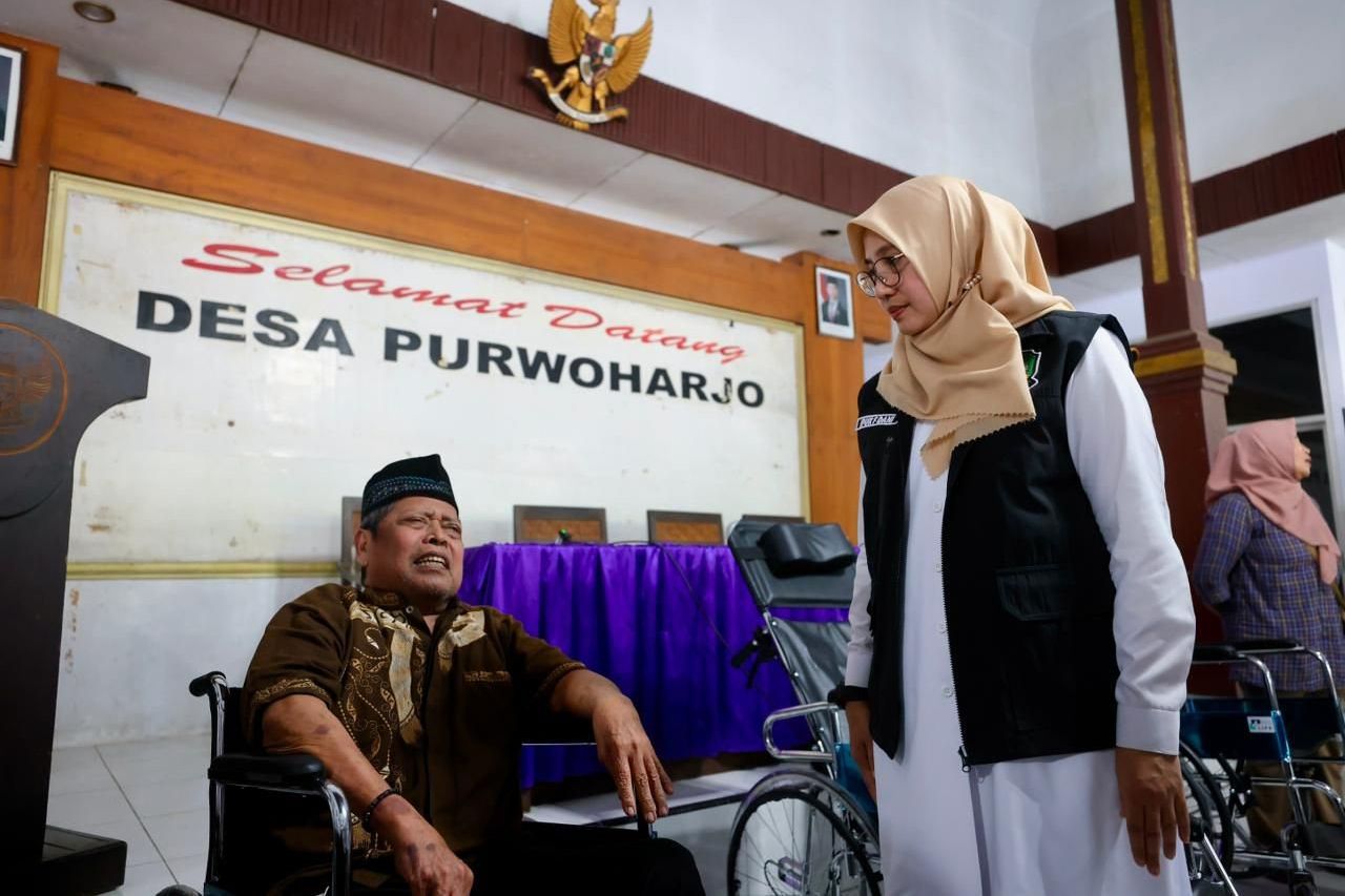 Dokter Spesialis Datangi Warga dalam Program "Bunga Desa" Banyuwangi