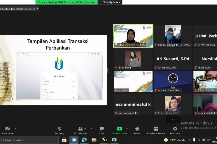 Guru SMK se-Surabaya Antusias Ikut Workshop Pembelajaran Digital Perbankan
