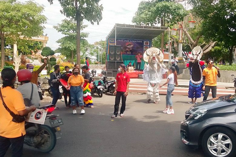 Galang Donasi Korban Semeru, Artis Dangdut Lokal SDG Turun Jalan