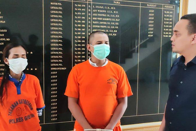 Pasutri Asal Lamongan Kompak Curi Motor, Satu Ditembak