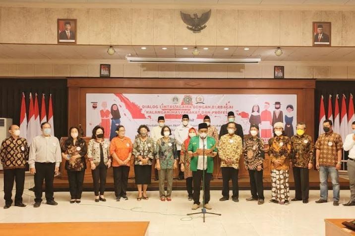 Kemenag Gresik dan Para Tokoh Deklarasi Moderasi Kerukunan Umat Beragama