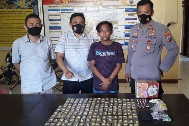 Simpan Ribuan Pil Koplo di Kaleng Biskuit, Pemuda di Probolinggo Ditangkap