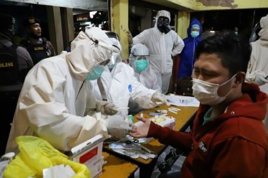 Surabaya Terima 2.000 Alat Uji Swab PCR dari Kemenkes
