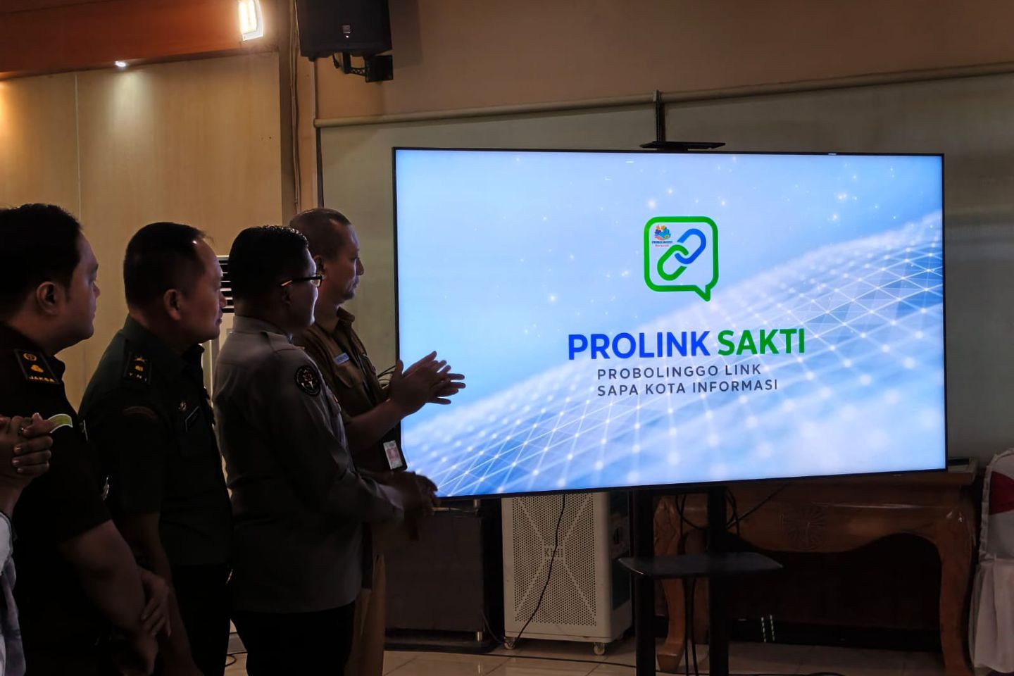 Pemkot Probolinggo Luncurkan Chatbot WhatsApp PROLINK SAKTI untuk Permudah Akses Informasi Publik