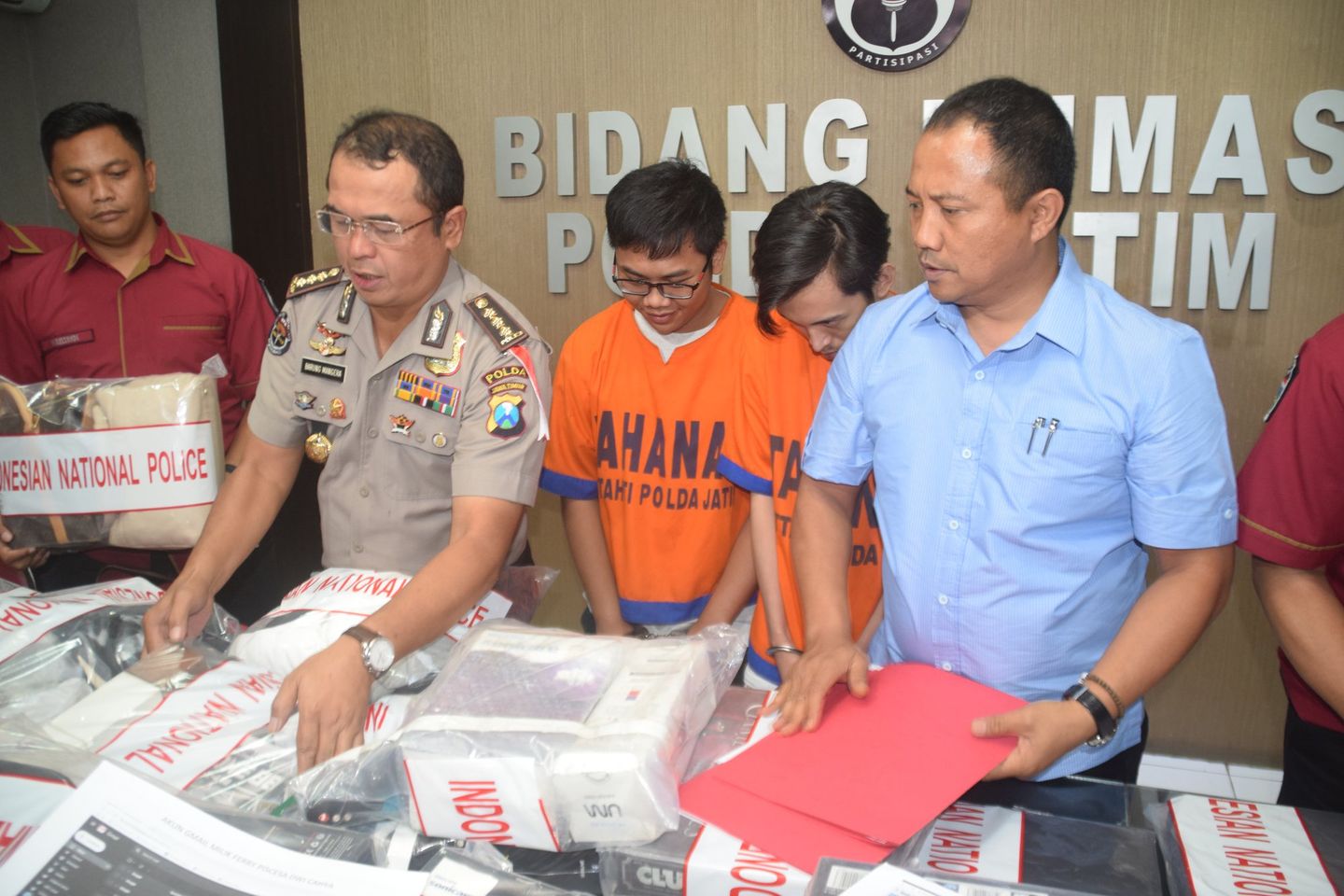 Bobol Kartu Kredit orang Jepang dan AS Melalui Facebook