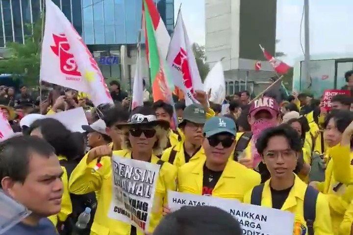 Aksi “Menuju Indonesia Bangkrut”, BEM UI Soroti APBN hingga Program Pemerintah