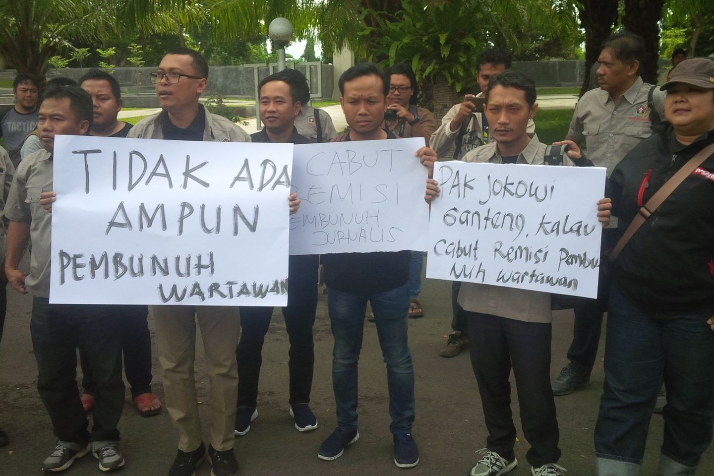 Aksi Jurnalis Protes Remisi Pembunuh Wartawan Bermunculan di Jatim