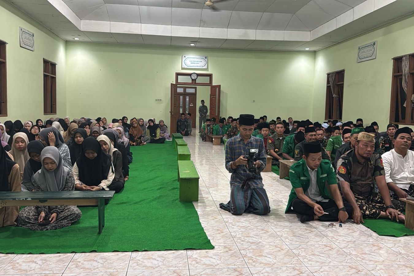 Doa dan Istighosah untuk Gus Yaqut, Ratusan Banser Semarang Gelar Istighotsah