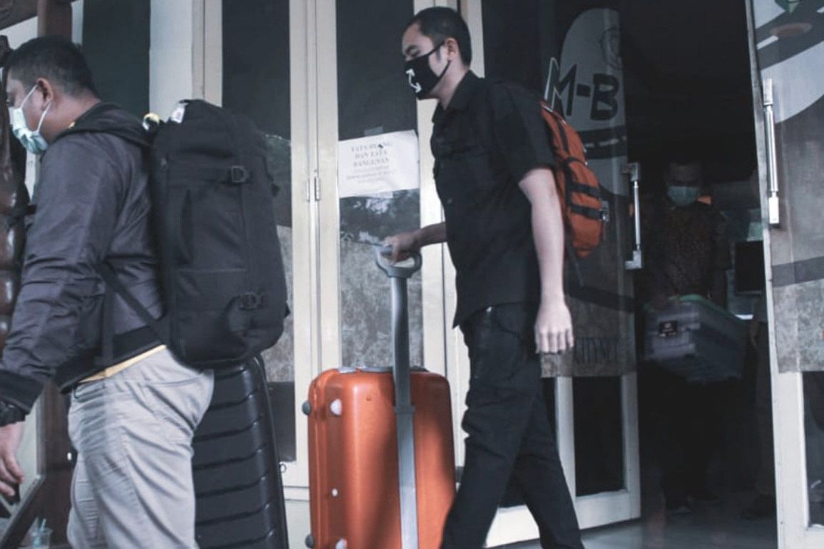 KPK Geledah Rumah Dinas Bupati Sidoarjo dan Kantor PU