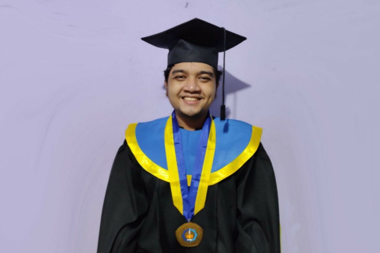 Raih IPK 3,94, Firman Maulana Dinobatkan Wisudawan Terbaik ITS