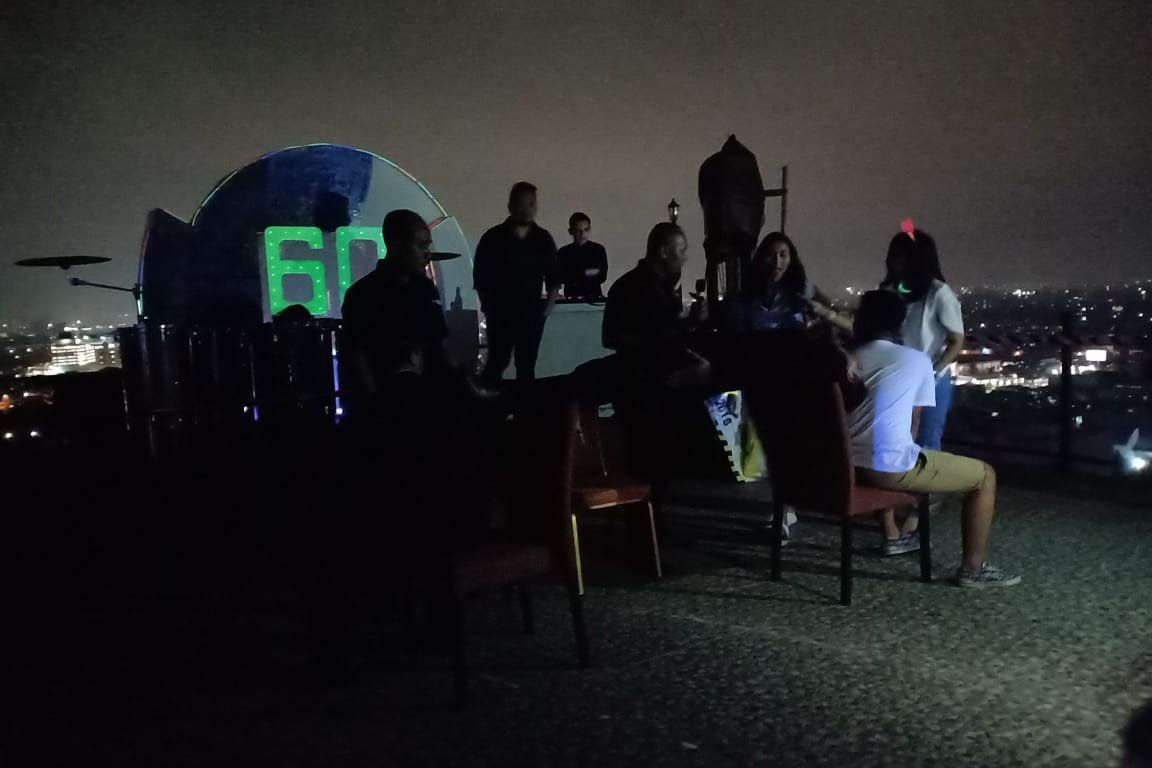 Peringati <em>Earth Hour</em>, Nonton Debat Capres di <em>Youtube</em> Saja