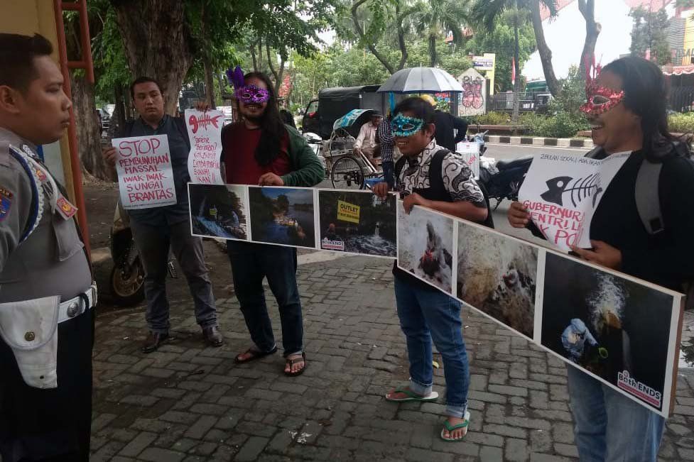 Ecoton Gugat Gubernur Jatim hingga Menteri Lingkungan Hidup