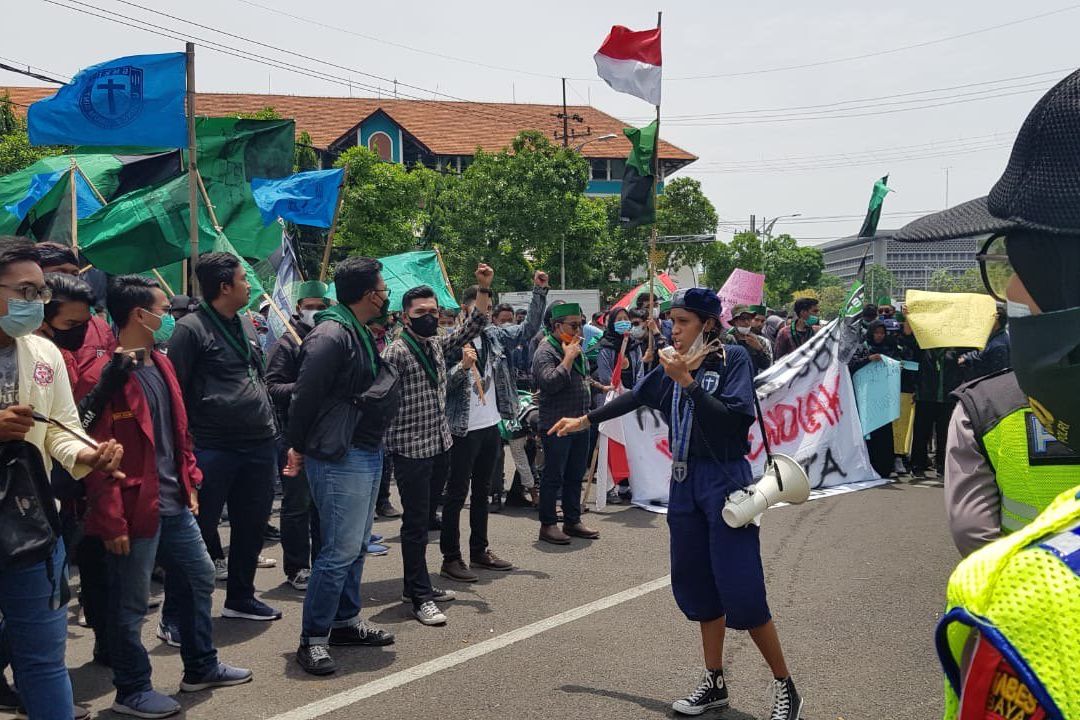 Aksi Penolakan UU Cipta Kerja Terus Berlanjut