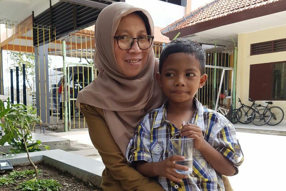 Fikri, Anak Jalanan yang Diasuh Risma Bisa Bersekolah Lagi