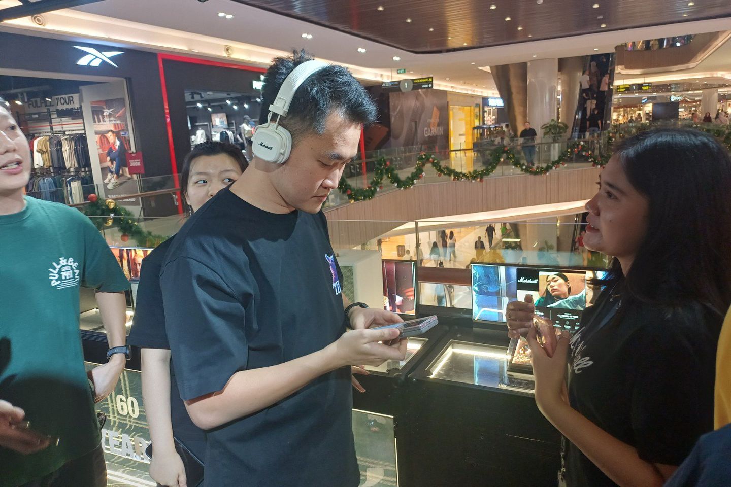 Erajaya Digital Resmikan Marshall Brand Store Pertama di Indonesia di Surabaya