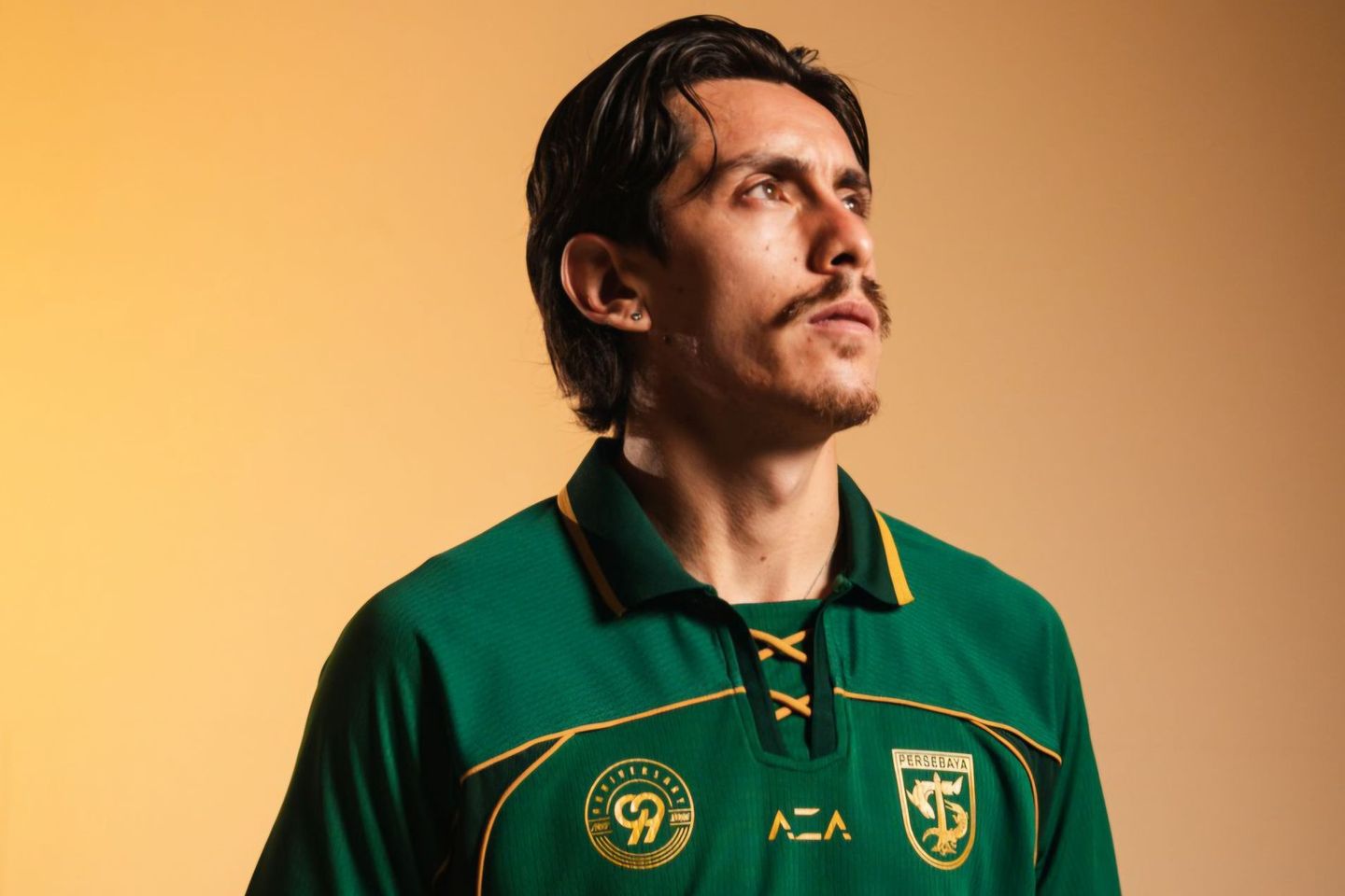 Persebaya Luncurkan Jersey Anniversary ke-99, Usung Tema 99 Alasan Mencintai Bajol Ijo