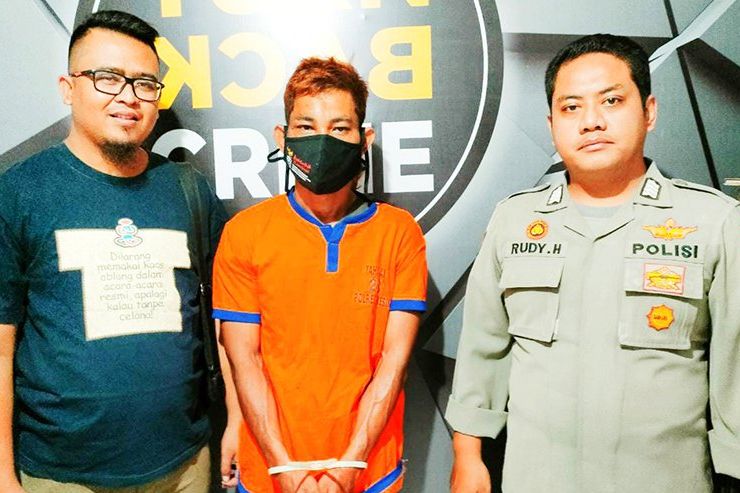 Maling Motor di Gresik, Warga Lamongan "Nyungsep" ke Sawah dan Dihajar Massa