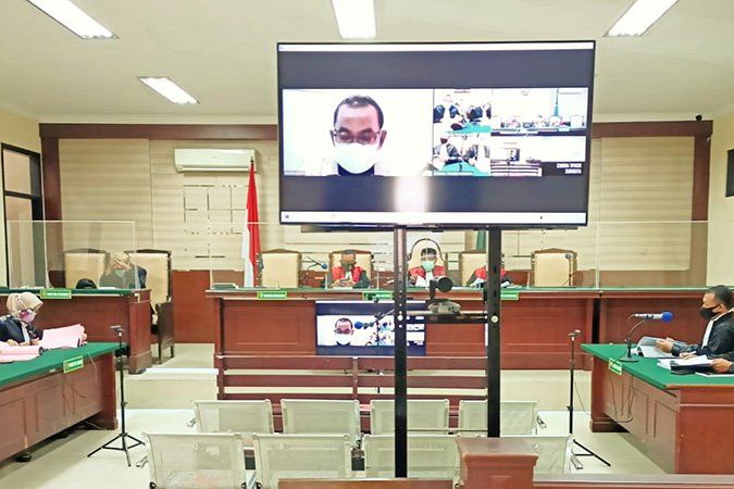 Korupsi Angaran Kecamatan, Camat Duduksampeyan Gresik Dituntut 8 Tahun