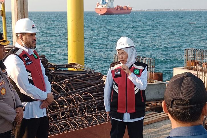 Gubernur Jatim Tinjau 2 Proyek Perluasan Pelabuhan Probolinggo, Senilai Rp 97,2 Miliar dan Rp 60 Miliar